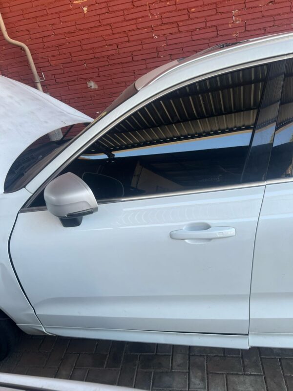 Porta Dianteira Esquerda Volvo Xc60 2018 2019 2020 - Imagem 4