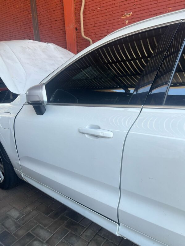 Porta Dianteira Esquerda Volvo Xc60 2018 2019 2020 - Imagem 7