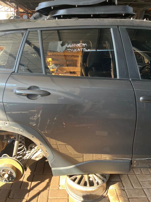 Porta Traseira Direita Corolla Cross 2021 2022 2023 2024 - Imagem 2